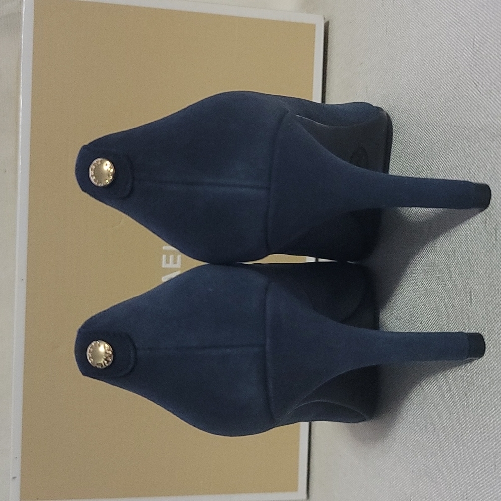 Michael Kor New Flex Pump Blue Suede Sz. 7 - Picture 4 of 6